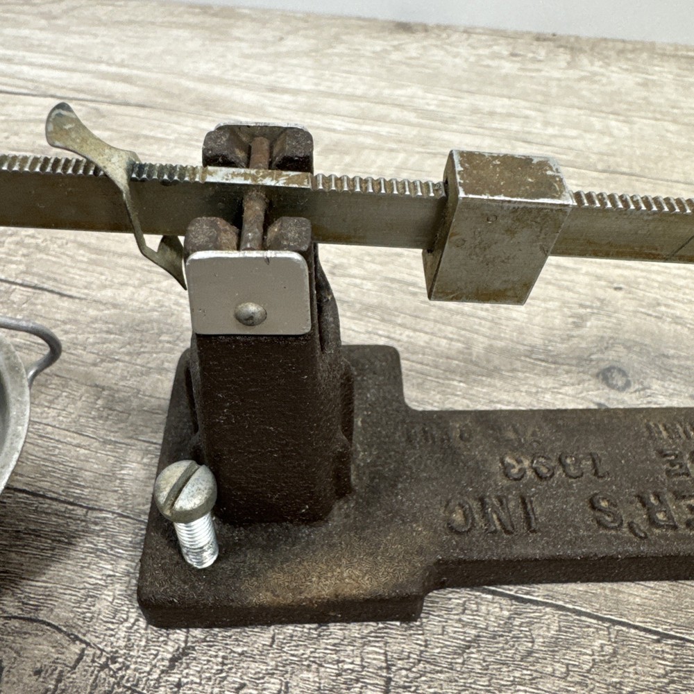 Vintage Herter's Powder Reloading Beam Scale Cast Iron - Brown