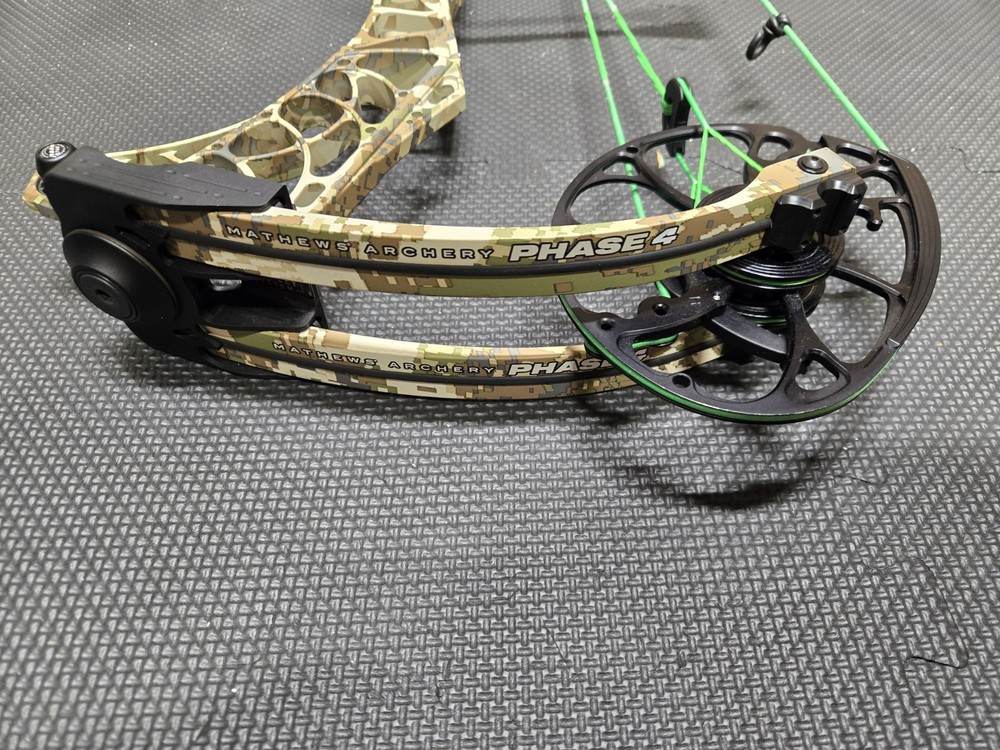 Mathews Phase 4 33 w Custom Strings