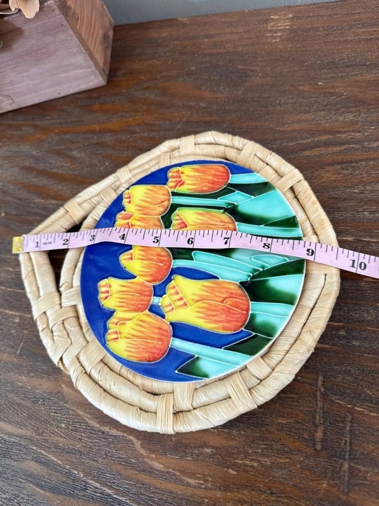 Trivet with cobalt blue tile with tulips