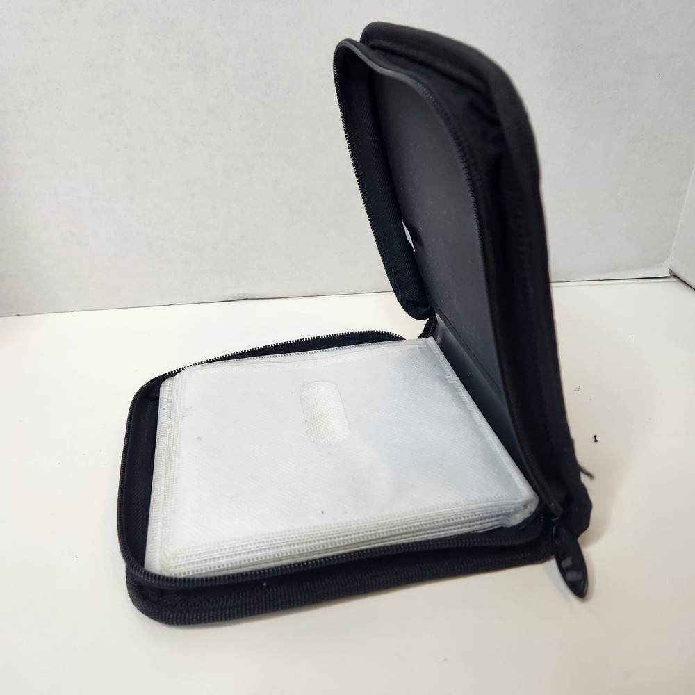 Media Source 24 CD/DVD/Blu-ray Disc Storage Wallet Case**Pre-Owned**