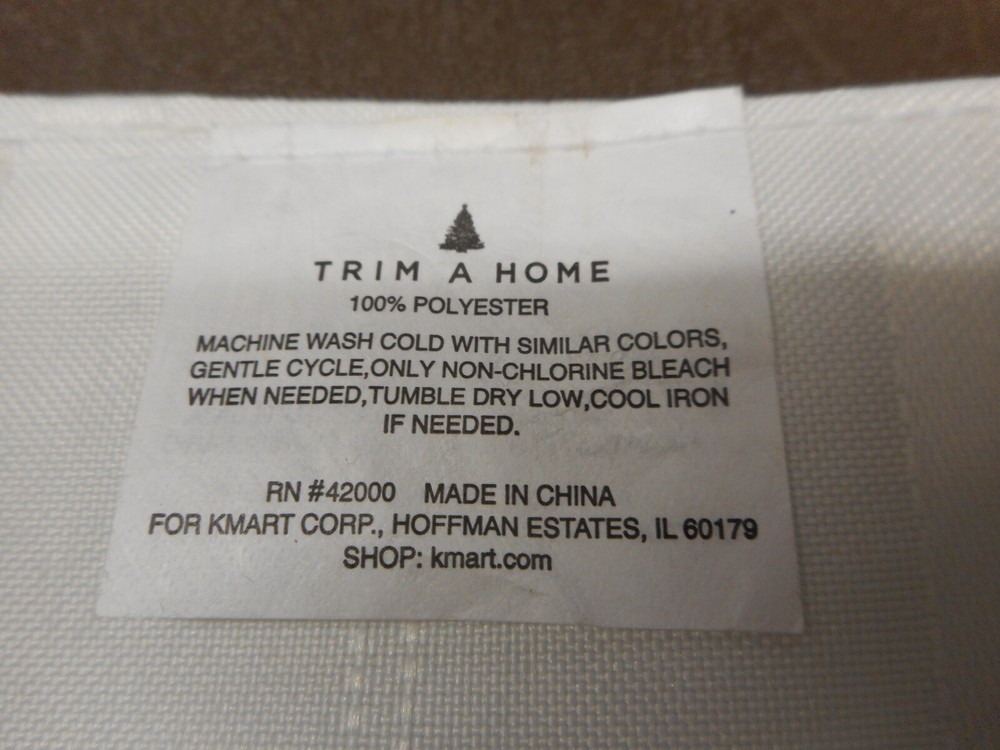 Trim A Home 100% Polyester Waterproof Place Mat RN 42000