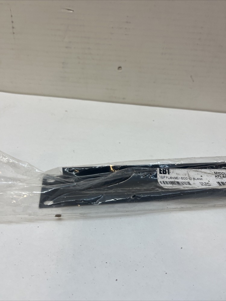 Middle Atlantic EB Series Flanged Blank Panel EB1