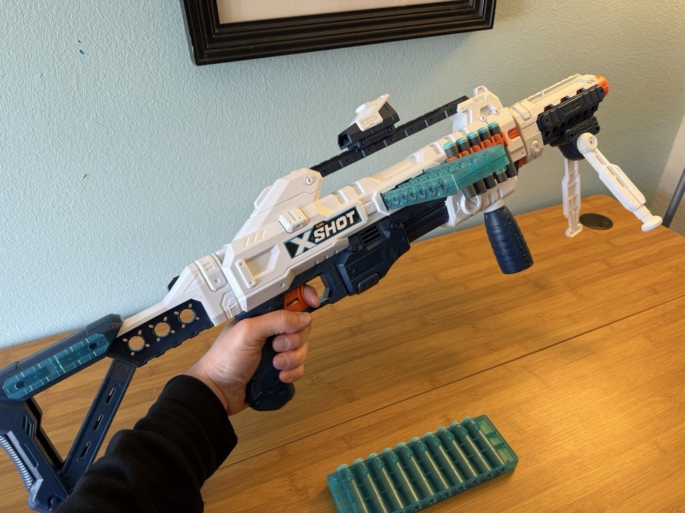 Zuru Xshot Foam Blaster Rifle + Extras