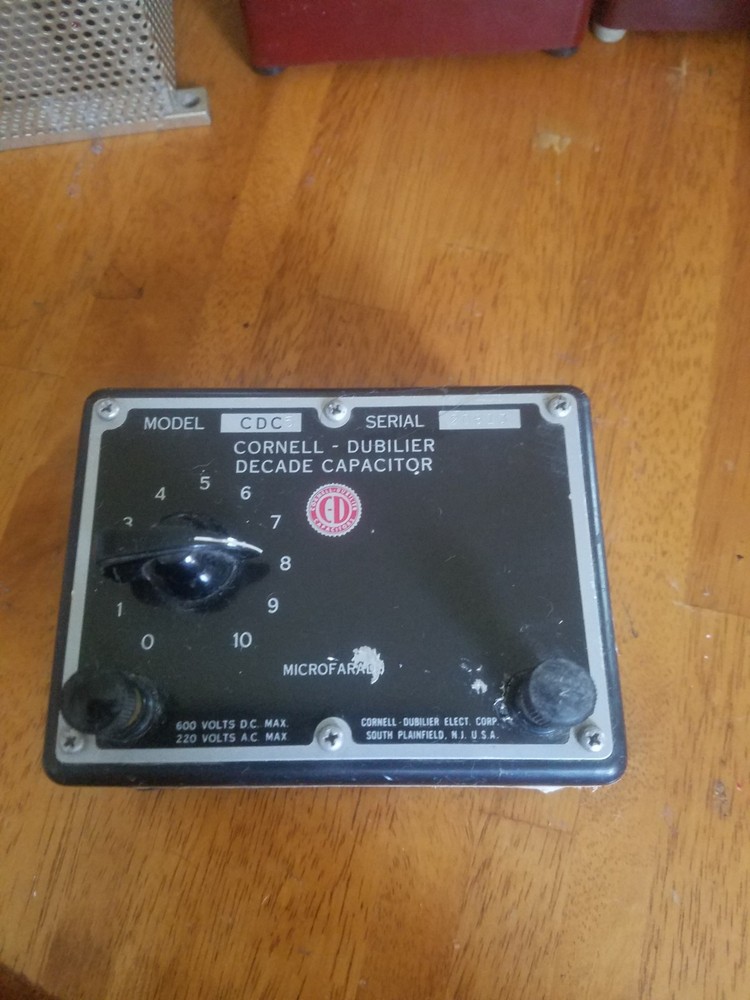 Cornell Dubilier Decade Capacitor CDC 5 Box 600 VDC 220 VAC Max