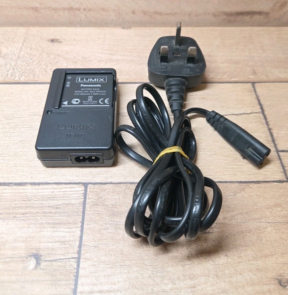 Panasonic Lumix DMC-FS16 14.1MP Digital Camera | Tested & Working