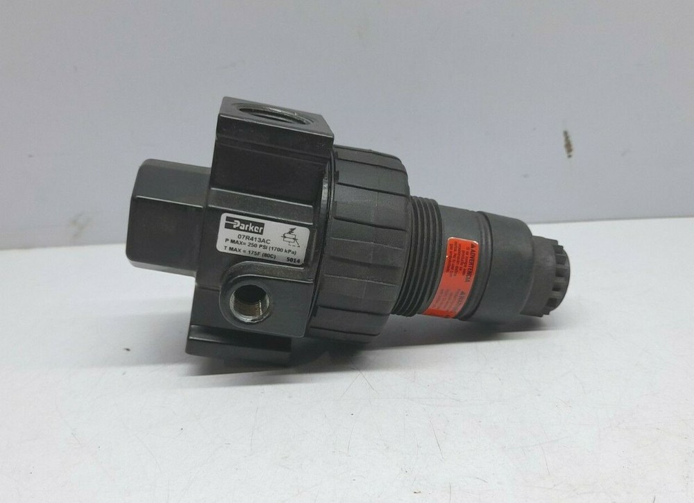Parker 07R413AC ¾” Regulator