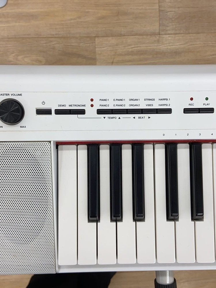 Yamaha Electronic Piano Np-32 Keyboard Used