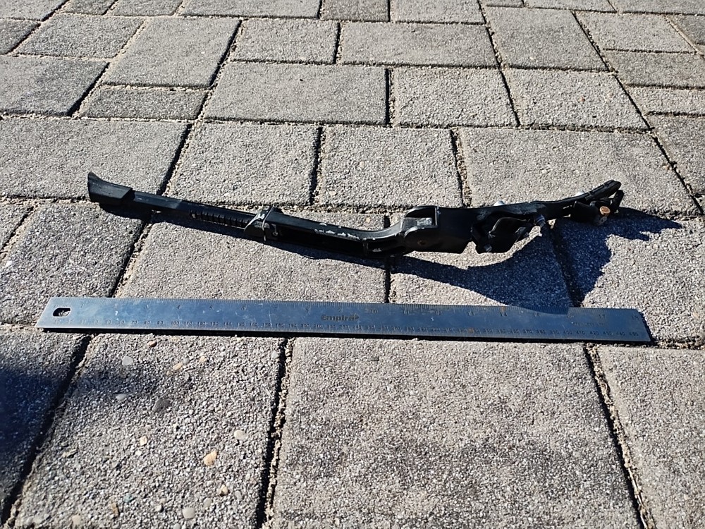 Adjustable Kickstand --- Rear Side Kickstand