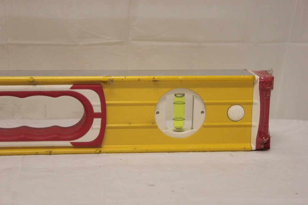Stabila 32in. Box Frame Levels 37432 C2