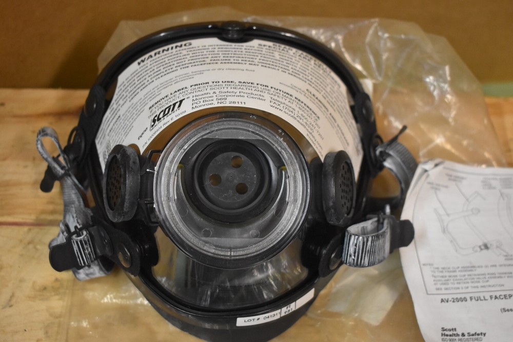 Scott Technologies 804871-32 Breathing Equipment Facepiece