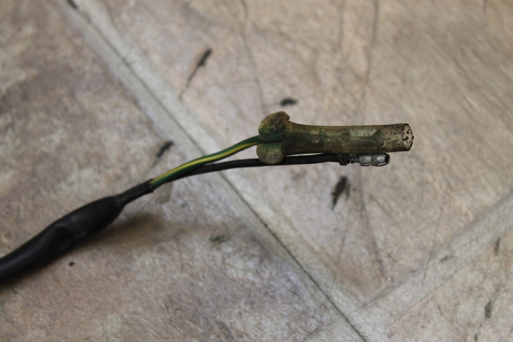 75 HONDA CB550K OEM TAILLIGHT BRAKE SENSOR SWITCH REAR BACK
