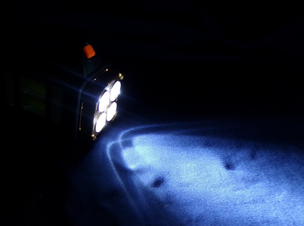 Multifunctional solar lamp LED 4 lights USB / Solar