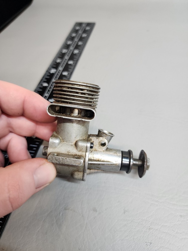 McCoy 29 Rear Intake Glow Model Stunt Engine ÷