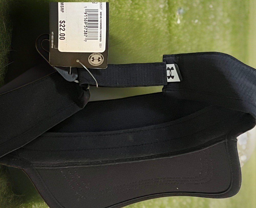 NWT~UNDER ARMOUR Reflective, heat gear VISOR -ADJUSTABLE NEW
