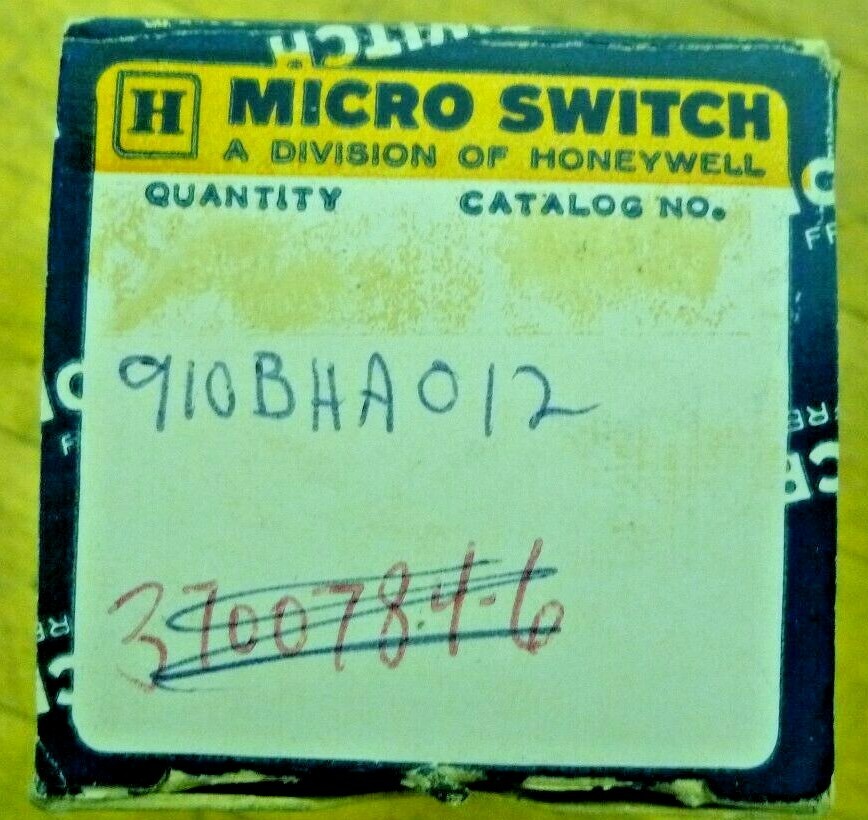 HONEYWELL MICRO SWITCH 910BHA012, LIGHTED, SELECTOR, INDICATOR SWITCH