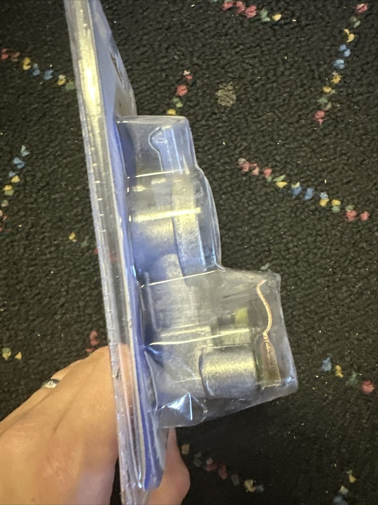 Universal Glad Hand New In Box