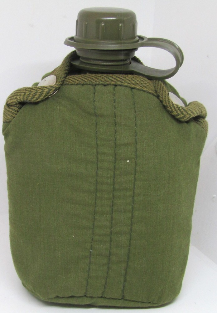 8" Green Plastic Canteen with Cloth Cover.