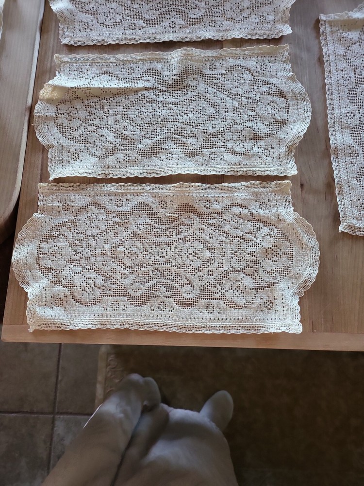 Two Headrests And Four Armrests Set Lace Fillet