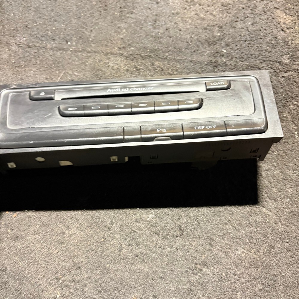 AUDI CD CHANGER PLAYER 8K2 959 674 A
