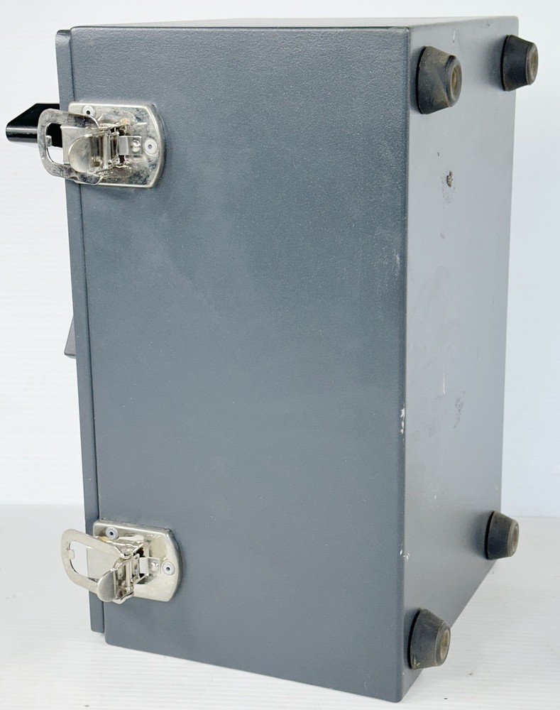 Megger CSU600AT 600A Current Supply Injector Unit - Protective Circuit Breakers