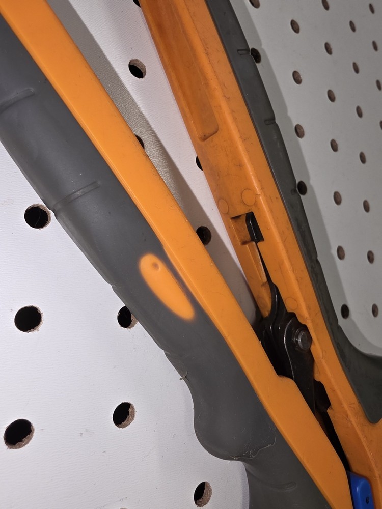 ERG 4255 STAKON Thomas & Betts crimper