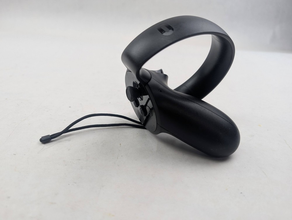 Oculus Rift CV1 Right Touch Controller Model TO-R