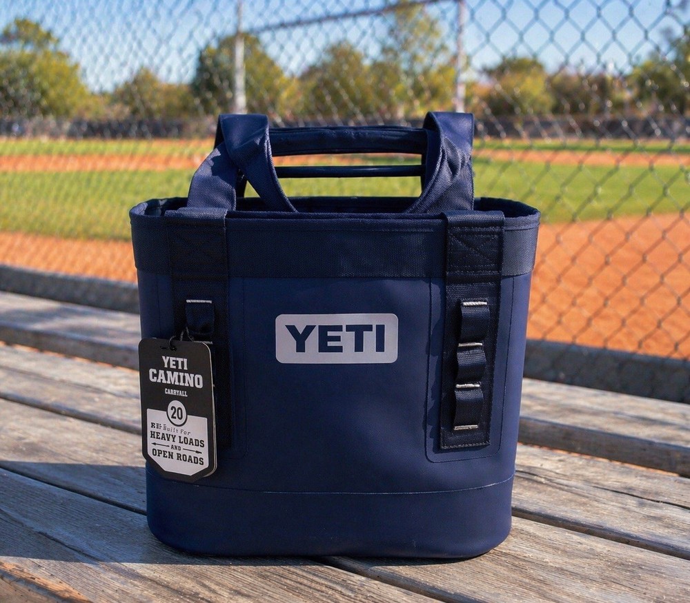 NEW Yeti Camino 20 Classic Navy