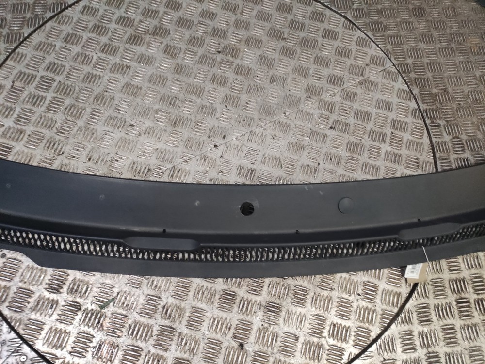 VW California 2018 Windscreen Gutter Scuttle Panel Trim 7E0819403 D312