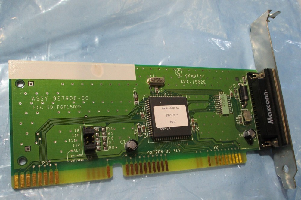 Adaptec 16-Bit ISA Non-Bootable Internal 25-Pin SCSI Controller Card AVA-1502E