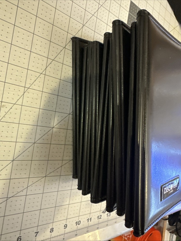 9- Used Double Panel Discover CHECK Books PRESENTERS RESTAURANT