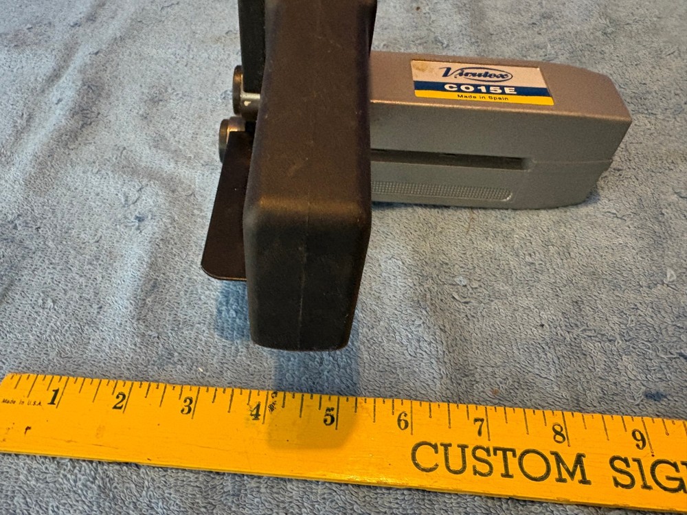 Virutox C015E Portable Handheld Laminate Plastic Cutter