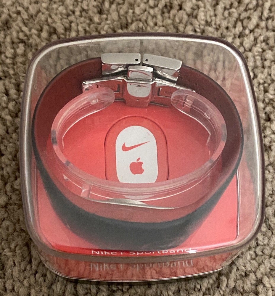 NIKE+ SPORTBAND PEDOMETER  SENSOR WM0057 068 no return