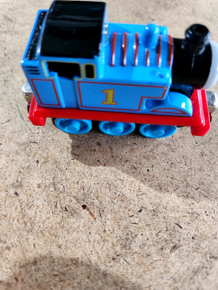 Thomas The Train Tank Engine Diecast 2002 (MS T-5)
