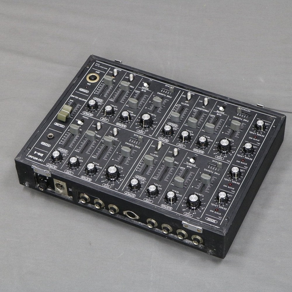 ULT-SOUND DS-4 PERCUSSION SYNTHESIZER [812020]