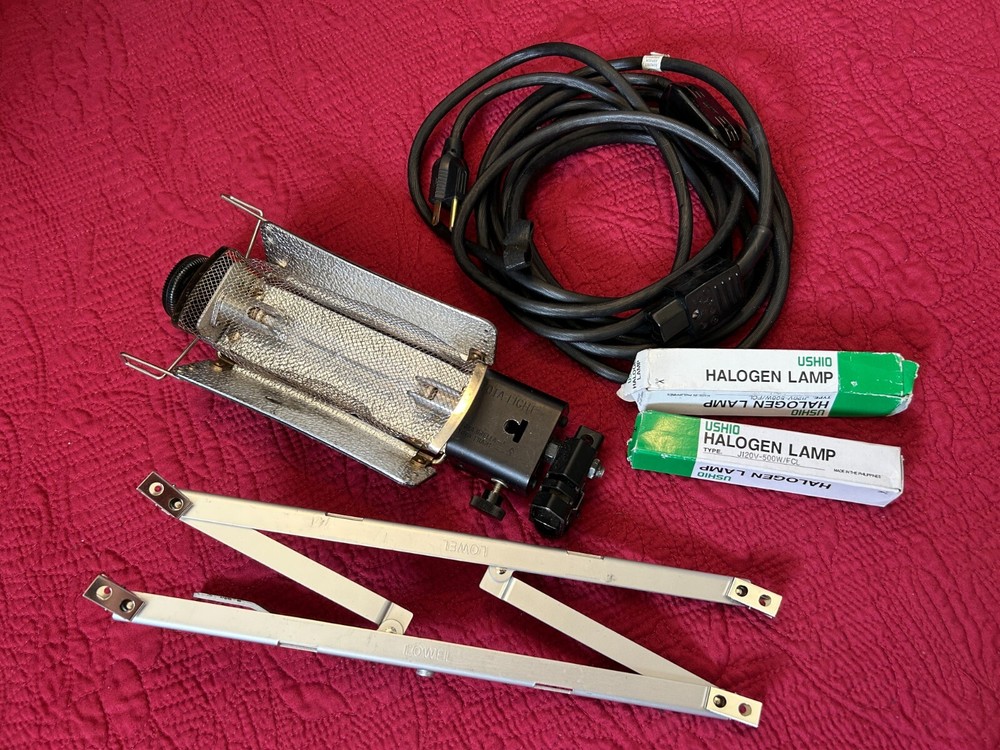 Lowel Tota-Light Tungsten Flood Light with Dimmer, Diffuser Frame, Gels