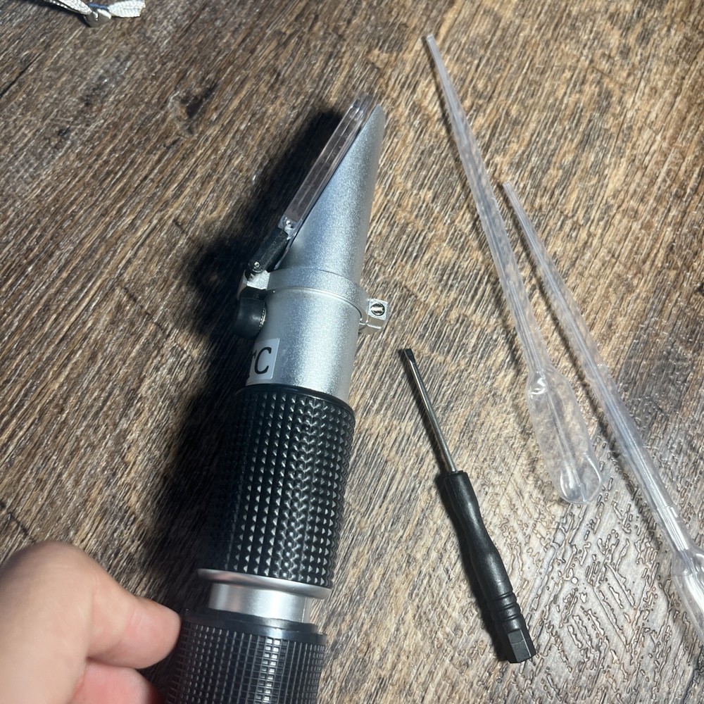 Portable Refractometer Automatic Temperature Compensation 10-30 C For Liquid