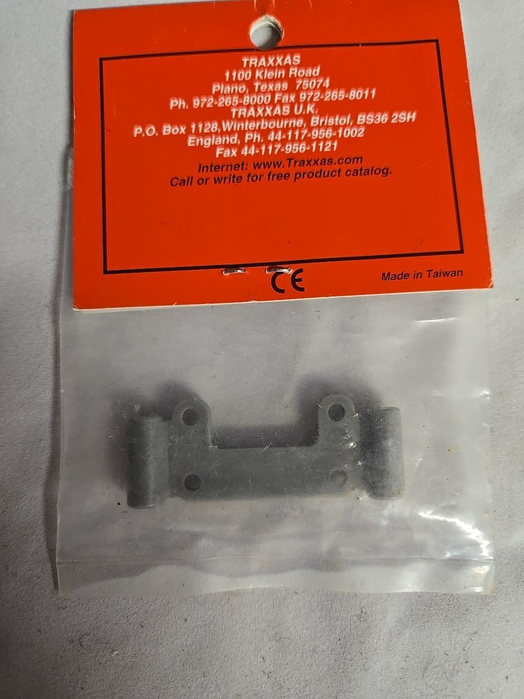 Traxxas 4333A Suspension Mount Upper (3 Degree-std) Grey) New