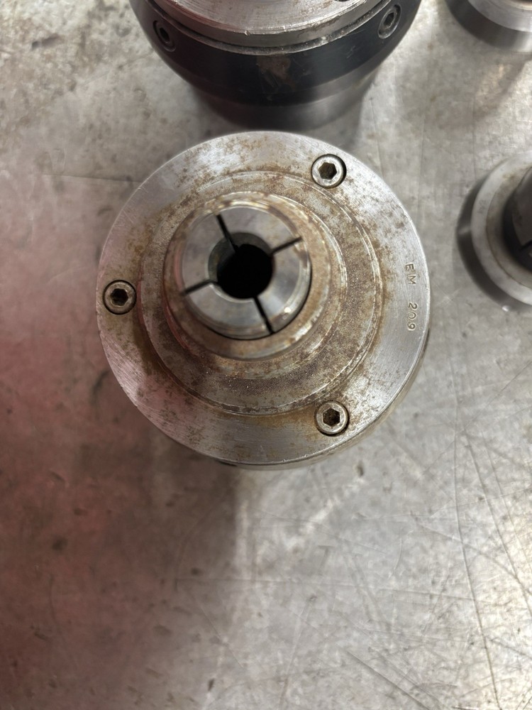 HARDINGE EM 209 THREADED COLLET CHUCK WITH TWO COLLETS