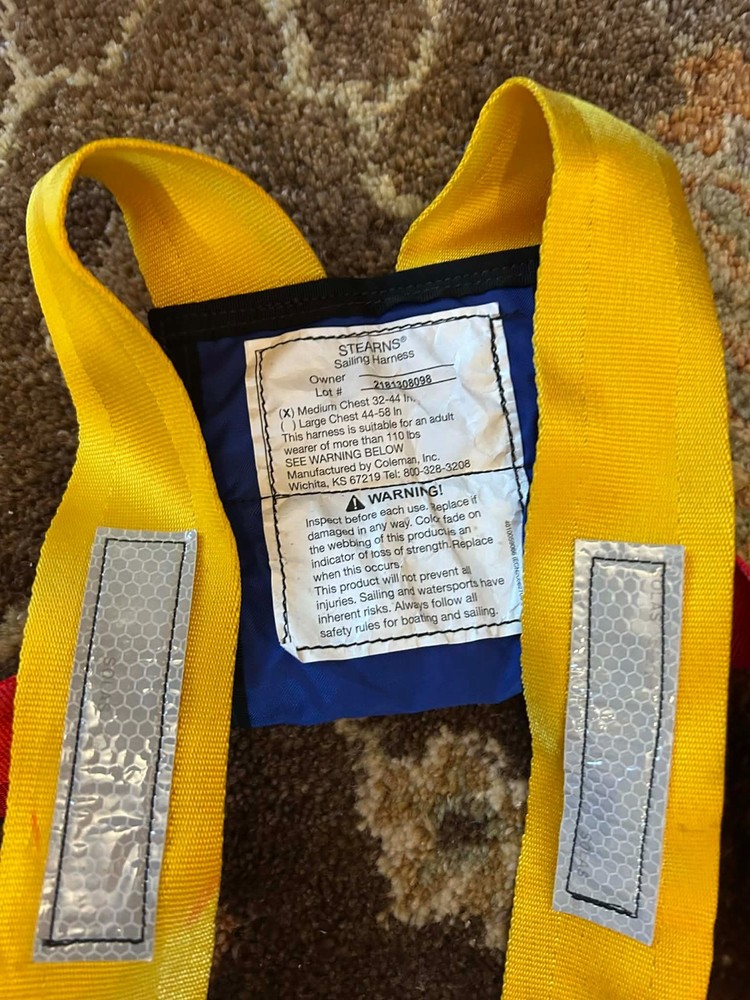 Two Stearns Sailing Harness medium large + Two Kong Italy Elastic Tether Single