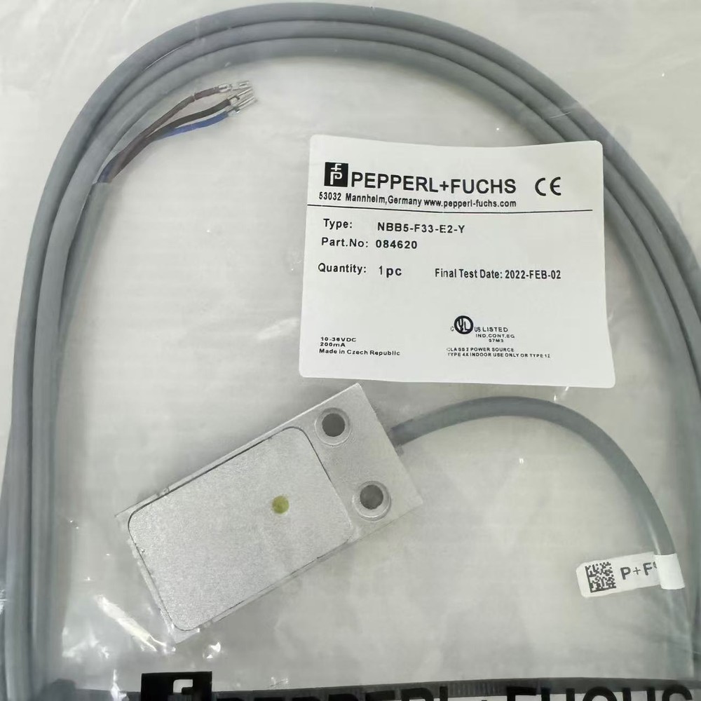 1PCS NBB5-F33-E2-Y proximity switch