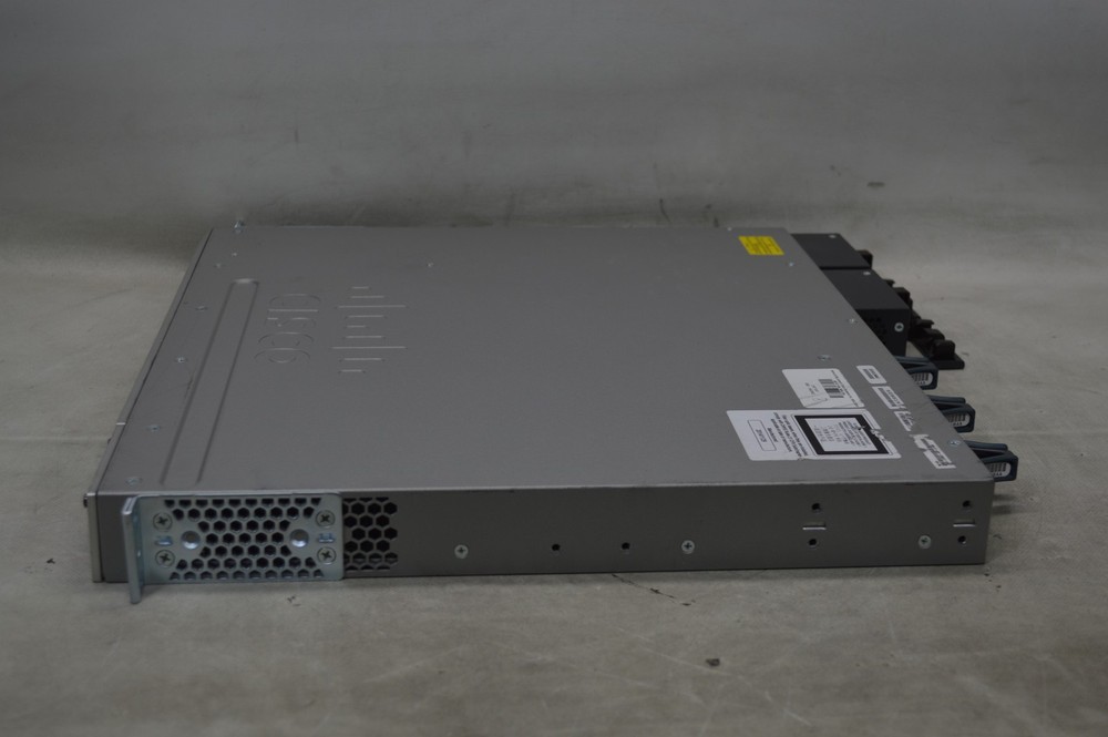 Cisco Systems Inc WS-C3850-48F-E V04 Network Switch