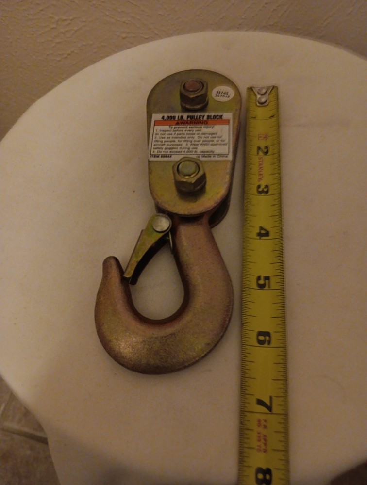 4 000 LB Pulley Block with Hook .