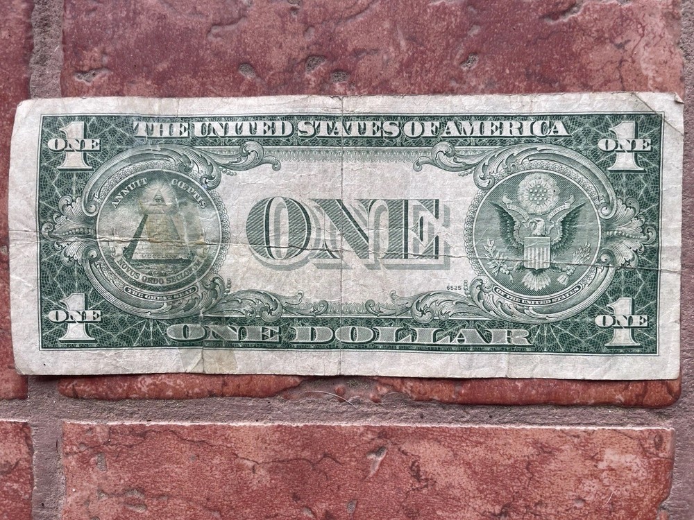 1935 g One Dollar Bill Silver Certificate Blue Seal