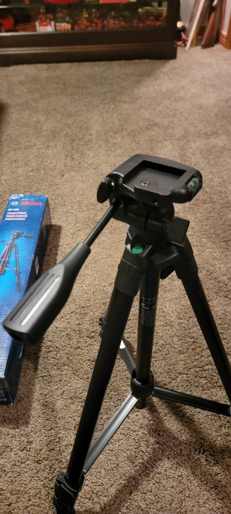 Bosch BT 150 Compact Tripod w/ 20" to 58" Extendable Height, Missing 1/4"