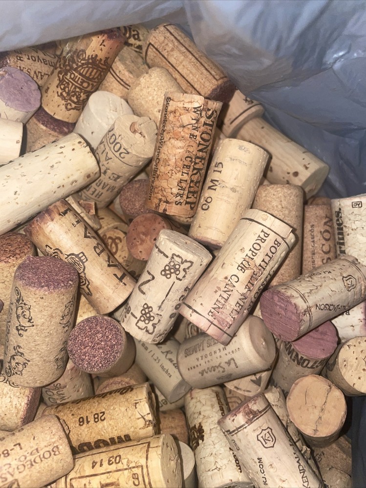 Used wine corks Bag Over 100 Or So