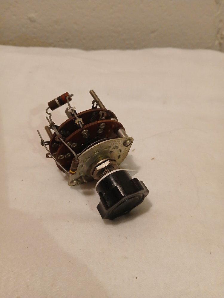 8 Position Rotary Switch with Knob