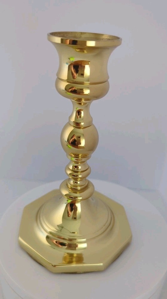 Vintage Baldwin solid brass candlestick holder with classic colonial/traditional