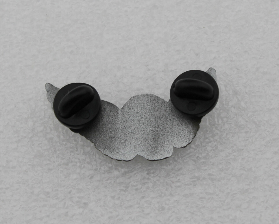 Wing Milton Death Skull Lapel Pin-Grey