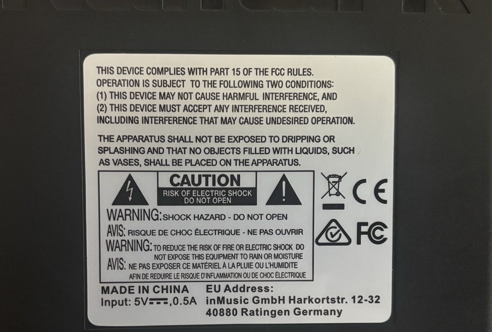 Numark ‎Mixtrack Platinum FX DJ Controller - Black