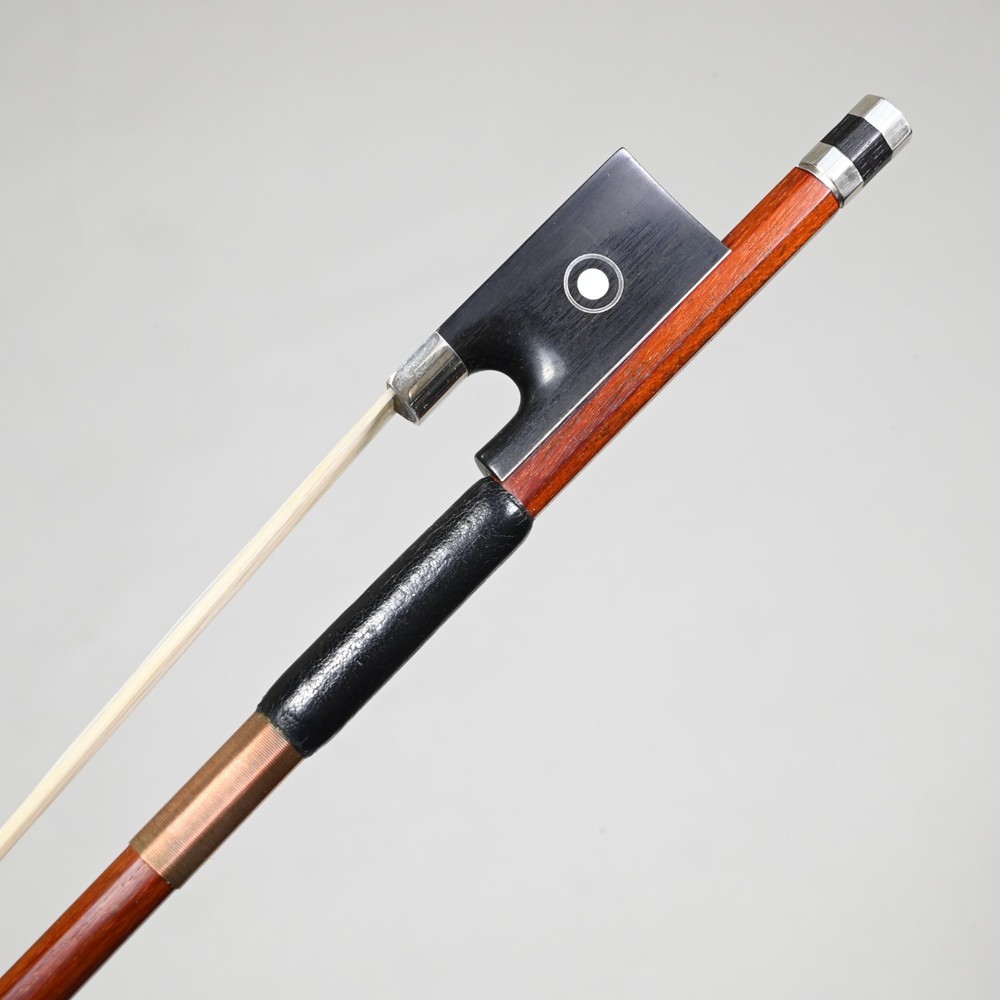 T. SUGITO Advanced Violin Bow, 4/4, Japan - Select Pernambuco